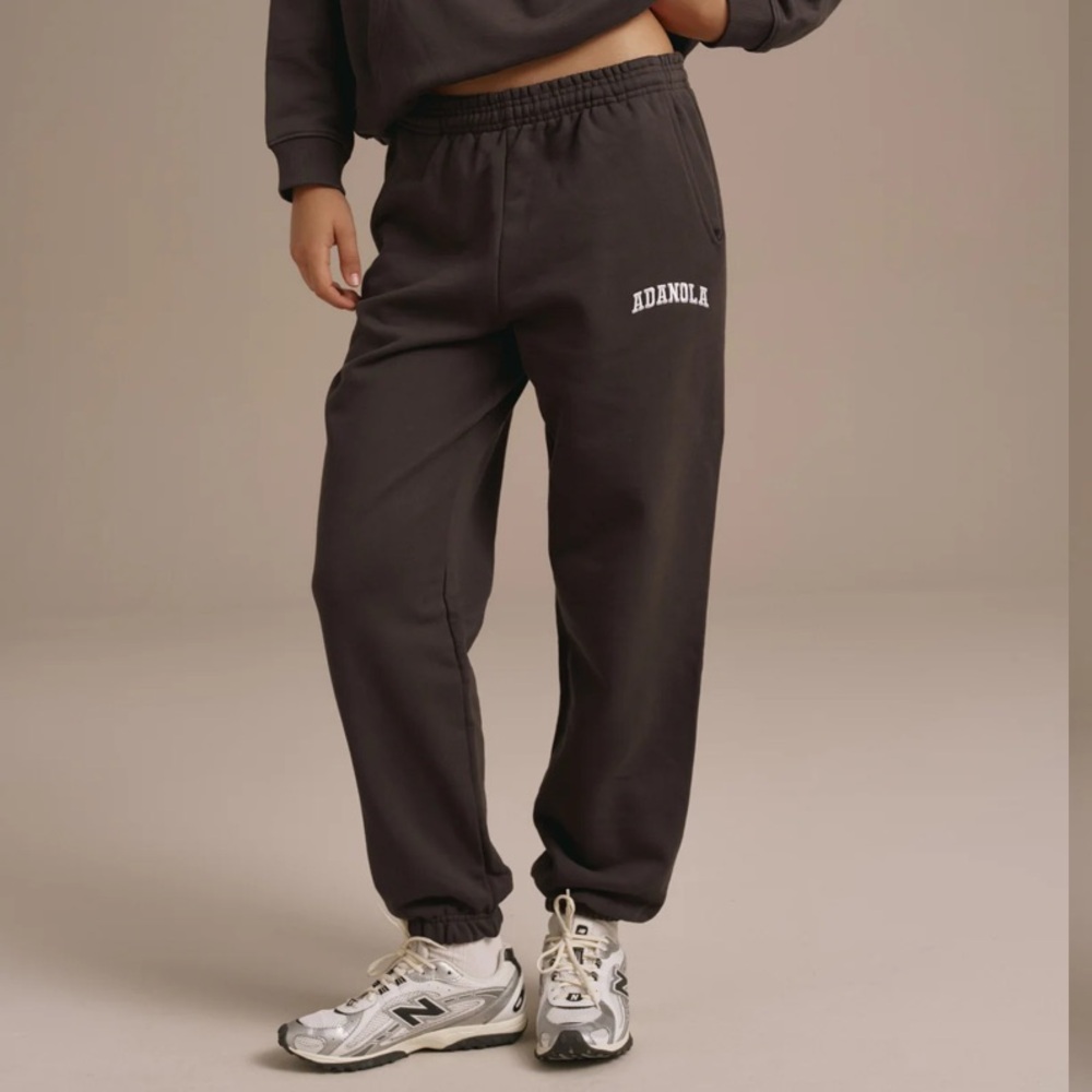 Adanola Varsity Cocoa Brown Sweatpants